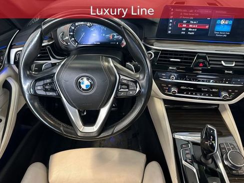 Used 2017 BMW 530i RWD image 19