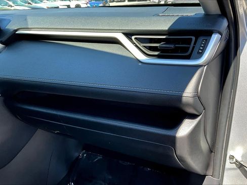 Used 2024 Toyota RAV4 LE image 19