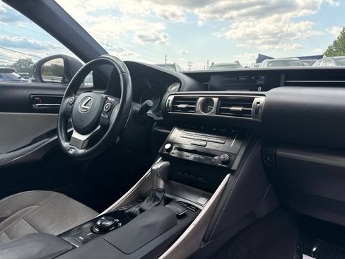 Used 2014 Lexus IS 250 w/ F-Sport Package RWD image 37