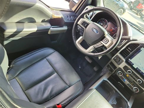 Used 2022 Ford F250 Lariat w/ Tremor Off-Road Package image 14