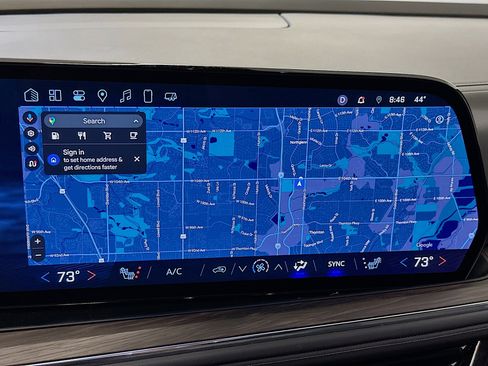 Used 2025 Chevrolet Suburban LT image 22