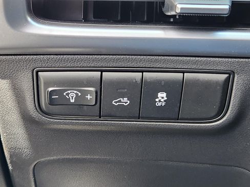 Certified 2025 Hyundai Santa Cruz SE AWD/4WD image 33