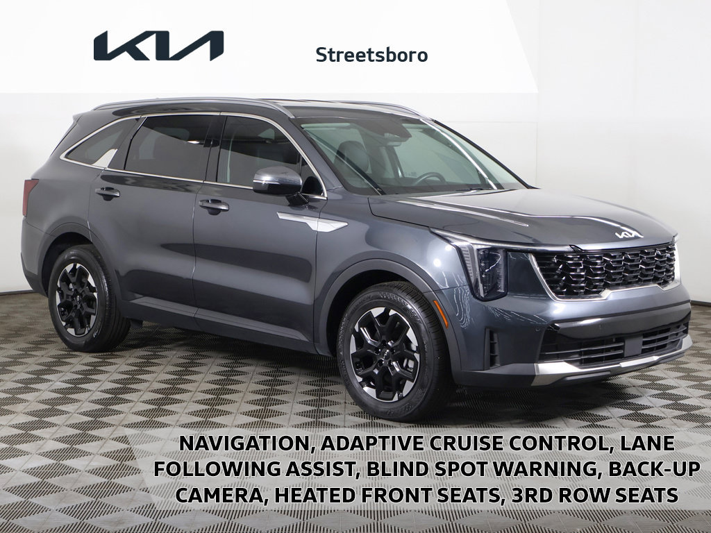 Used 2024 Kia Sorento S w/ Panoramic Sunroof Package FWD image 1