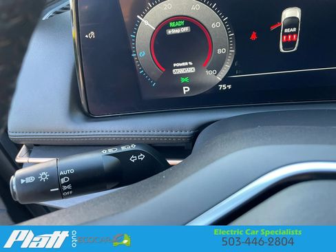 Used 2024 Nissan Ariya AWD image 30