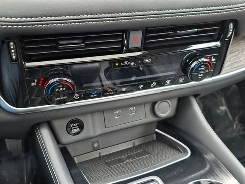 New 2026 Nissan Rogue Platinum AWD/4WD image 31