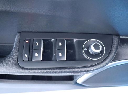 Used 2018 Alfa Romeo Giulia RWD image 24