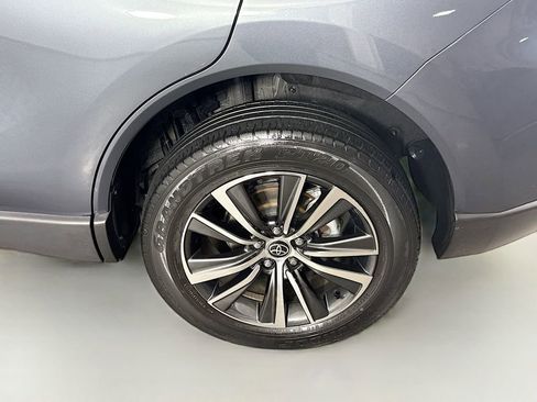 Used 2023 Toyota Venza LE image 20