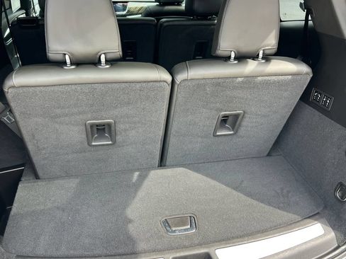 Certified 2023 Cadillac XT6 Premium Luxury FWD image 23