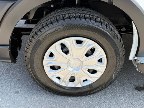 Used 2024 Ford Transit 250 Low Roof w/ Exterior Upgrade Package image 75