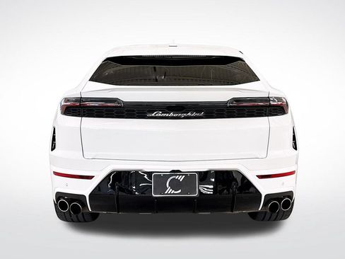 Used 2025 Lamborghini Urus SE AWD/4WD image 4
