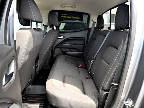 Used 2018 GMC Canyon SLE w/ SLE Convenience Package RWD image 10