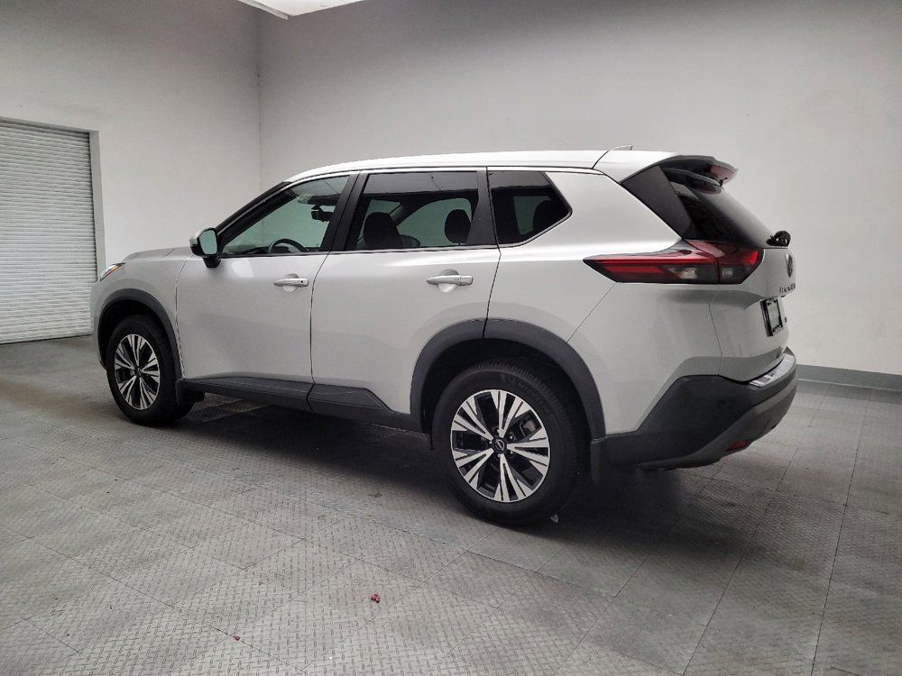 Used 2022 Nissan Rogue SV FWD image 3