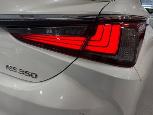 Certified 2023 Lexus ES 350 w/ Premium Package FWD image 31