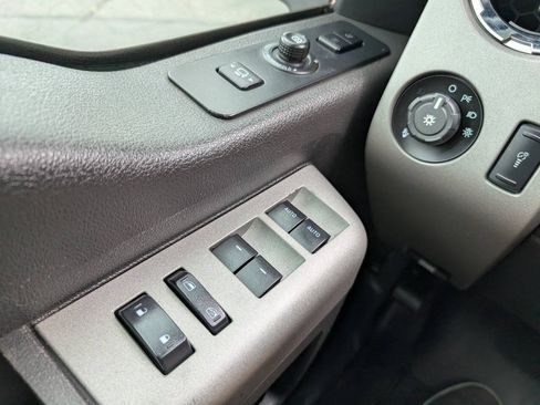 Used 2014 Ford F350 Lariat w/ Lariat Ultimate Package AWD/4WD image 18