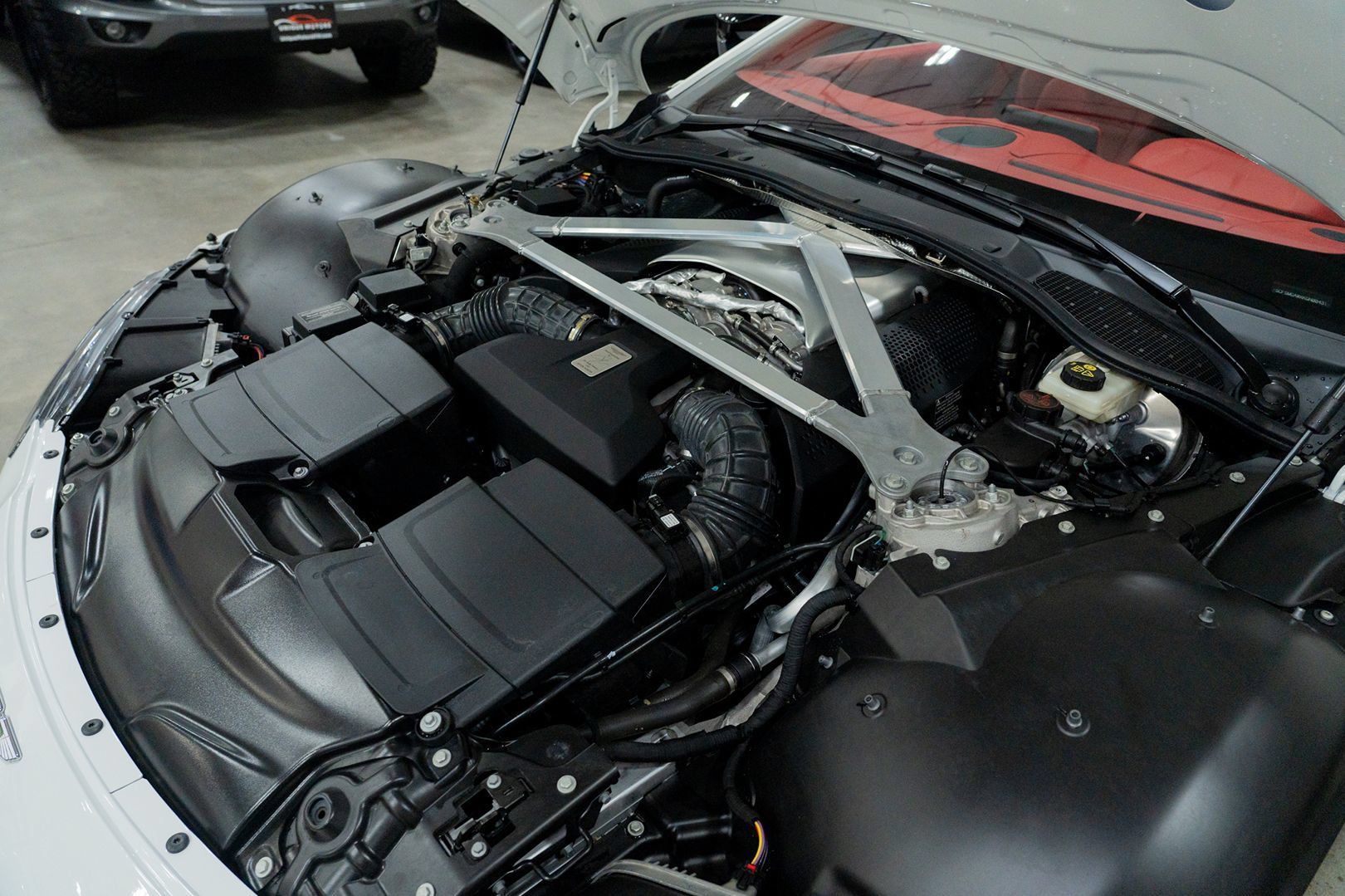 Used 2019 Aston Martin V8 Vantage Coupe RWD image 51