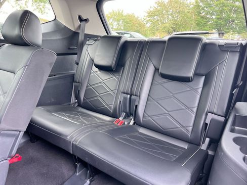 Used 2024 Volkswagen Atlas SE image 24