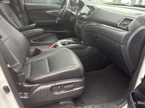 Used 2023 Honda Passport EX-L image 15