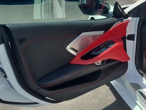 Used 2024 Chevrolet Corvette Stingray Premium Cpe w/ Z51 Performance Package image 14