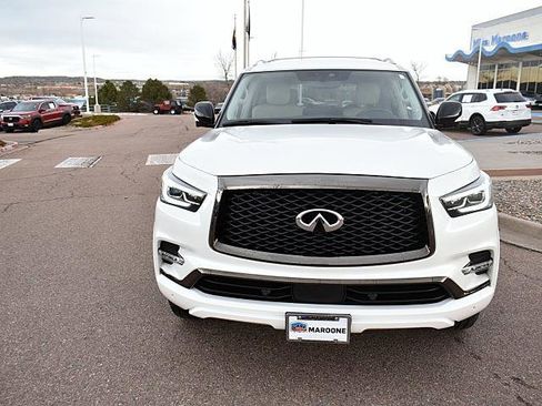 Used 2022 INFINITI QX80 Premium Select w/ All-Season Package image 2