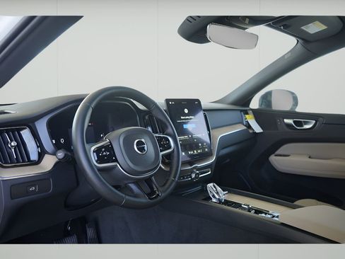 New 2026 Volvo XC60 B5 Plus w/ Protection Package Premier image 17