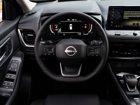 New 2026 Nissan Rogue Platinum w/ Platinum Premium Package image 11