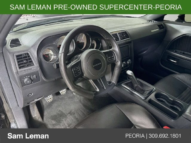 Used 2014 Dodge Challenger R/T RWD image 9