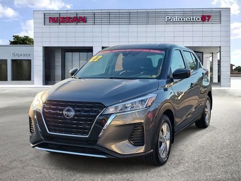 Certified 2022 Nissan Kicks S image 3