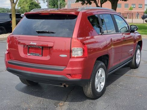 Used 2013 Jeep Compass Latitude FWD image 4