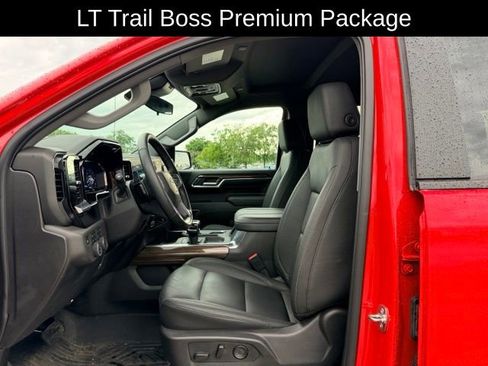 Used 2024 Chevrolet Silverado 1500 LT Trail Boss w/ LT Trail Boss Premium Package AWD/4WD image 8