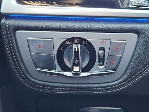 Used 2019 BMW 740i w/ Executive Package image 31