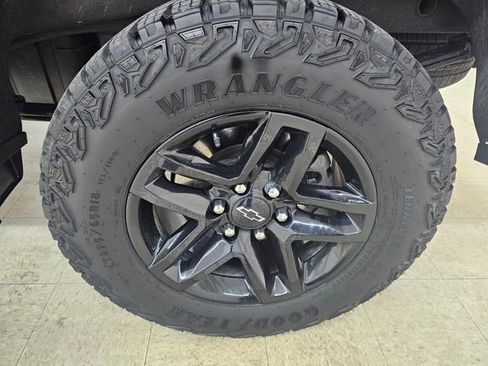 Used 2024 Chevrolet Silverado 1500 LT Trail Boss w/ Protection Package AWD/4WD image 21