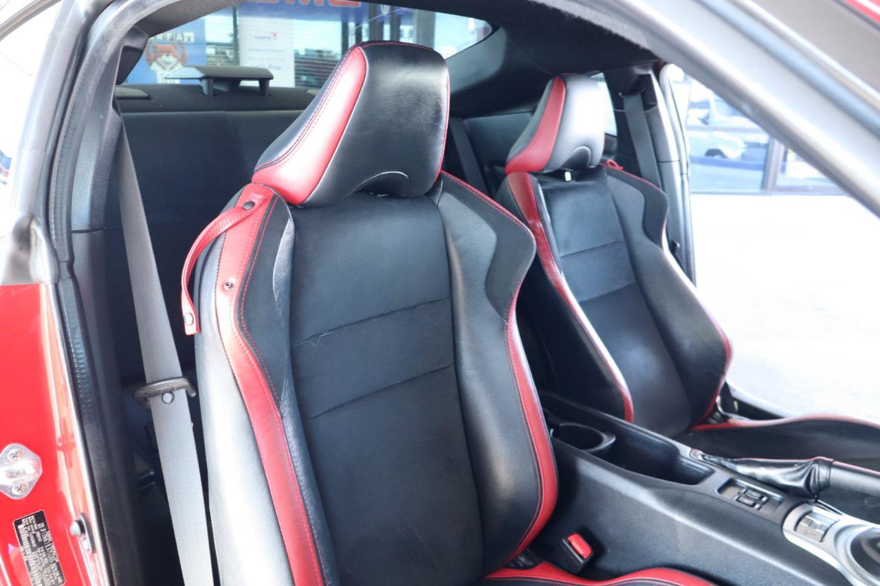 Used 2020 Toyota 86 RWD image 32