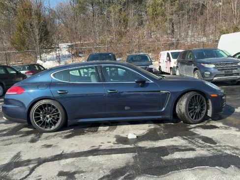 Used 2014 Porsche Panamera 4S image 8