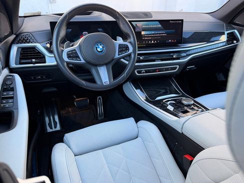 Used 2024 BMW X5 xDrive50e w/ M Sport Package image 8