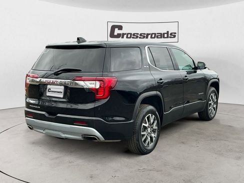 Used 2023 GMC Acadia SLE image 5