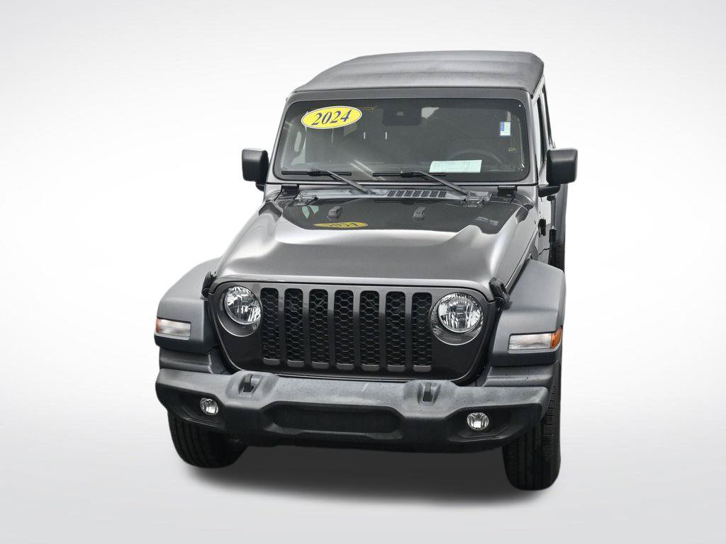 Used 2024 Jeep Wrangler Unlimited Sport AWD/4WD image 22