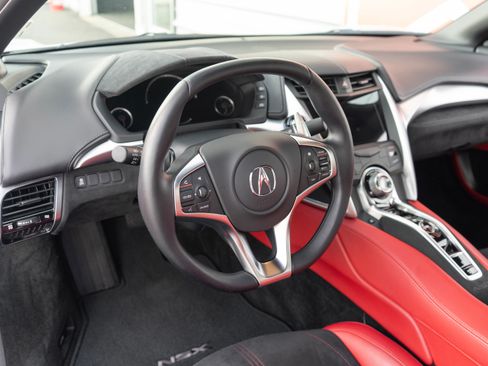 Used 2018 Acura NSX AWD/4WD image 13