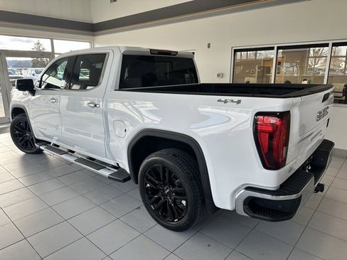 Used 2022 GMC Sierra 1500 SLT w/ SLT Convenience Package image 6