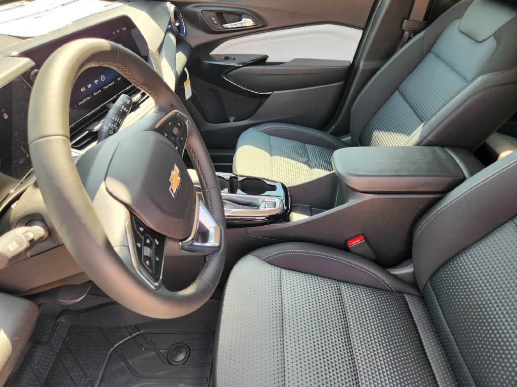 New 2026 Chevrolet Trax LT w/ Driver Confidence Package FWD image 10