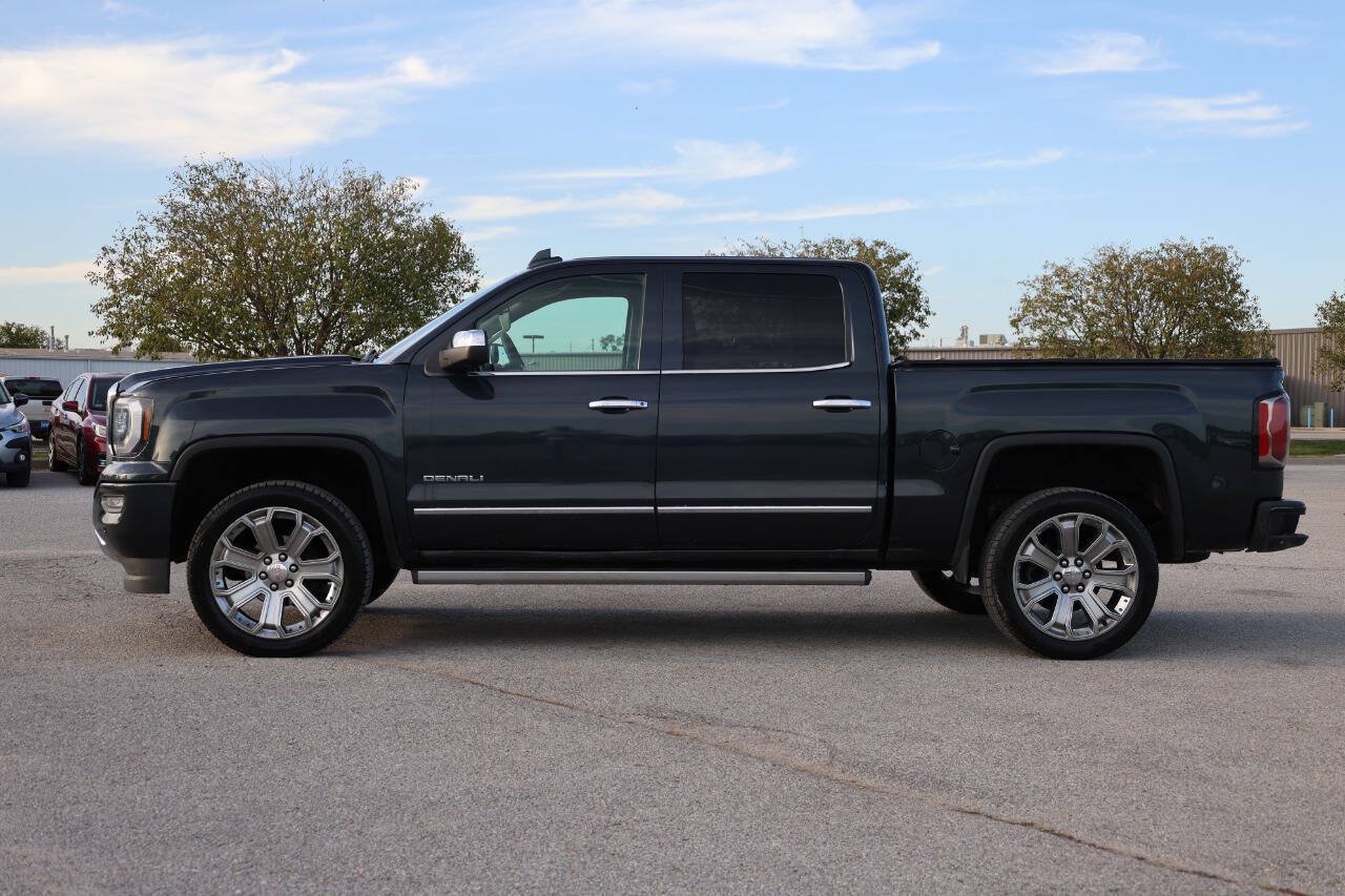 Used 2017 GMC Sierra 1500 Denali w/ Denali Ultimate Package AWD/4WD image 8