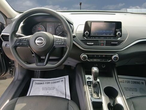 Used 2024 Nissan Altima 2.5 S image 10