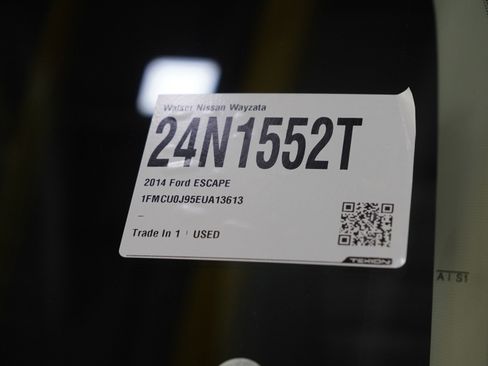 Used 2014 Ford Escape Titanium image 27