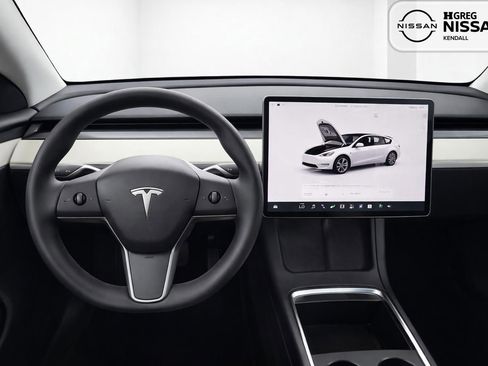 Used 2023 Tesla Model Y Long Range AWD/4WD image 8