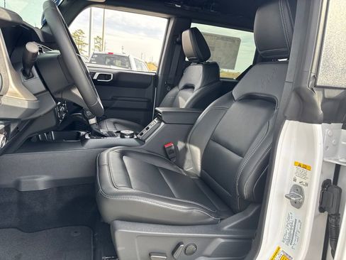 New 2025 Ford Bronco Outer Banks w/ Sasquatch Package image 22