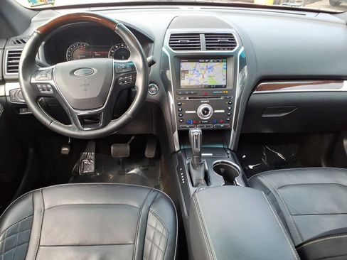 Used 2016 Ford Explorer Platinum AWD/4WD image 6