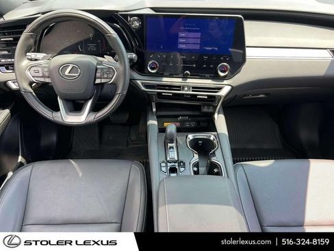 Used 2025 Lexus RX 350 Premium w/ Accessory Package AWD/4WD image 18