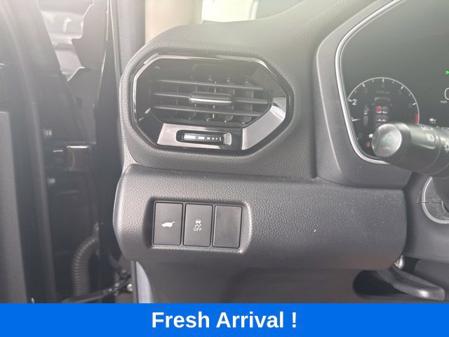 Used 2025 Honda Pilot EX-L image 9