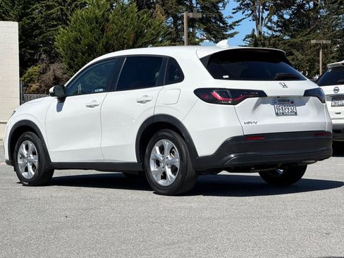 Used 2023 Honda HR-V LX image 5