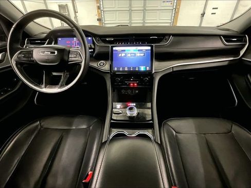 Used 2021 Jeep Grand Cherokee L Limited AWD/4WD image 14