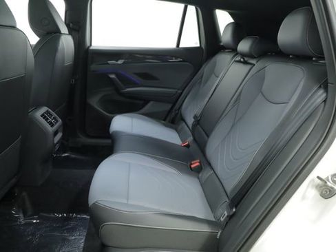 New 2026 Volkswagen Tiguan SE R-Line FWD image 34